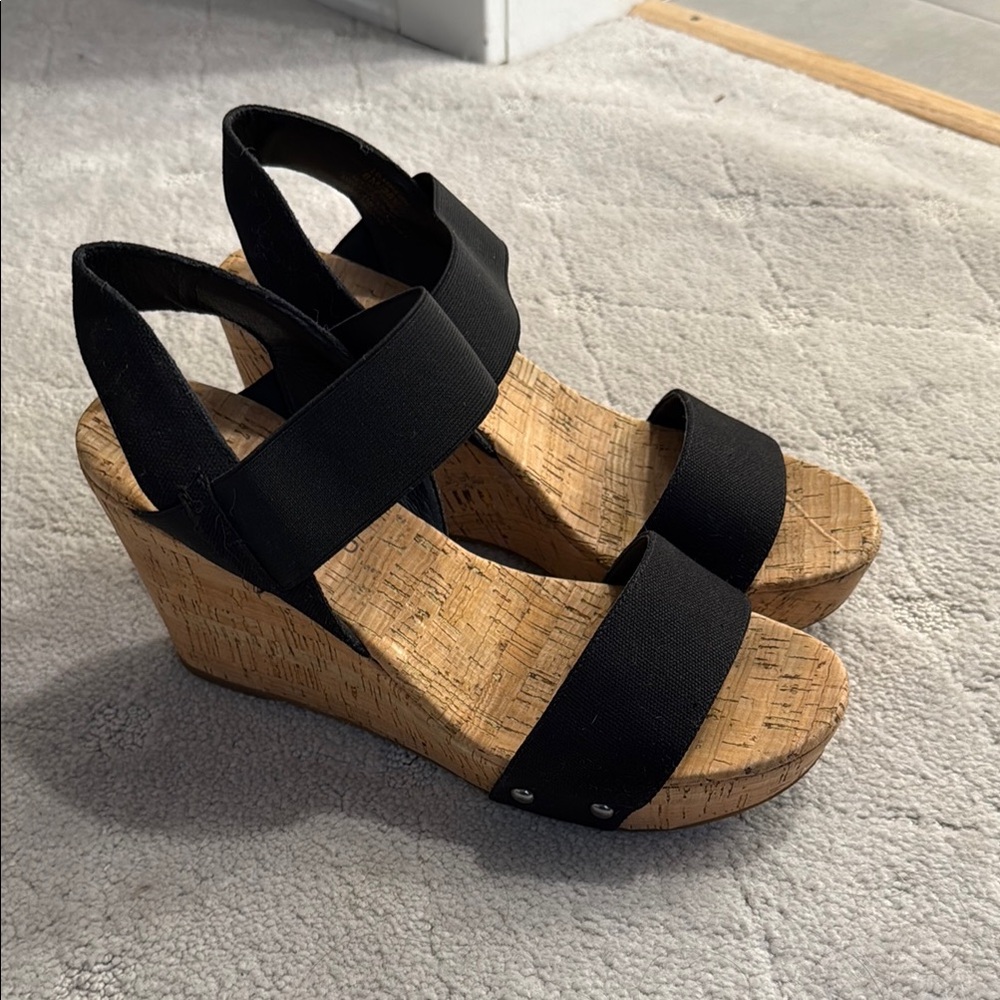 Lucky Brand Black Wedge Sandals